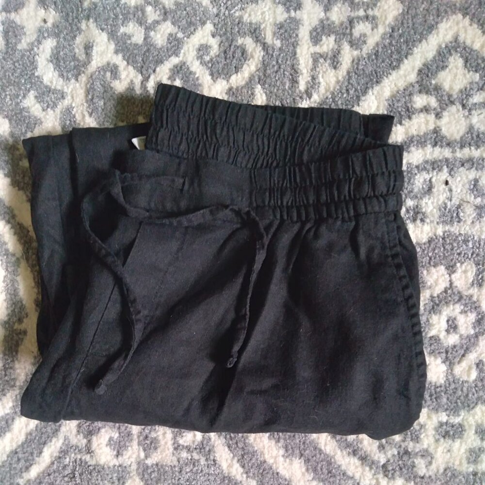 Like new Old Navy black Linen pants. Medium. Never worn